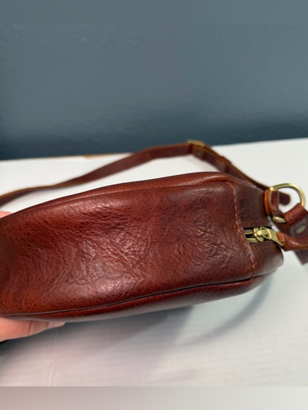 Portland Leather Large Circle Crossbody Bag, Nutmeg, Adjustable Strap - Picture 7 of 14